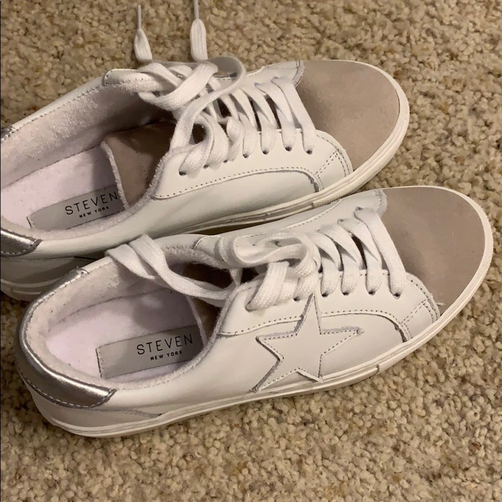 Steven New York Star Casual Sneakers Size 6.5